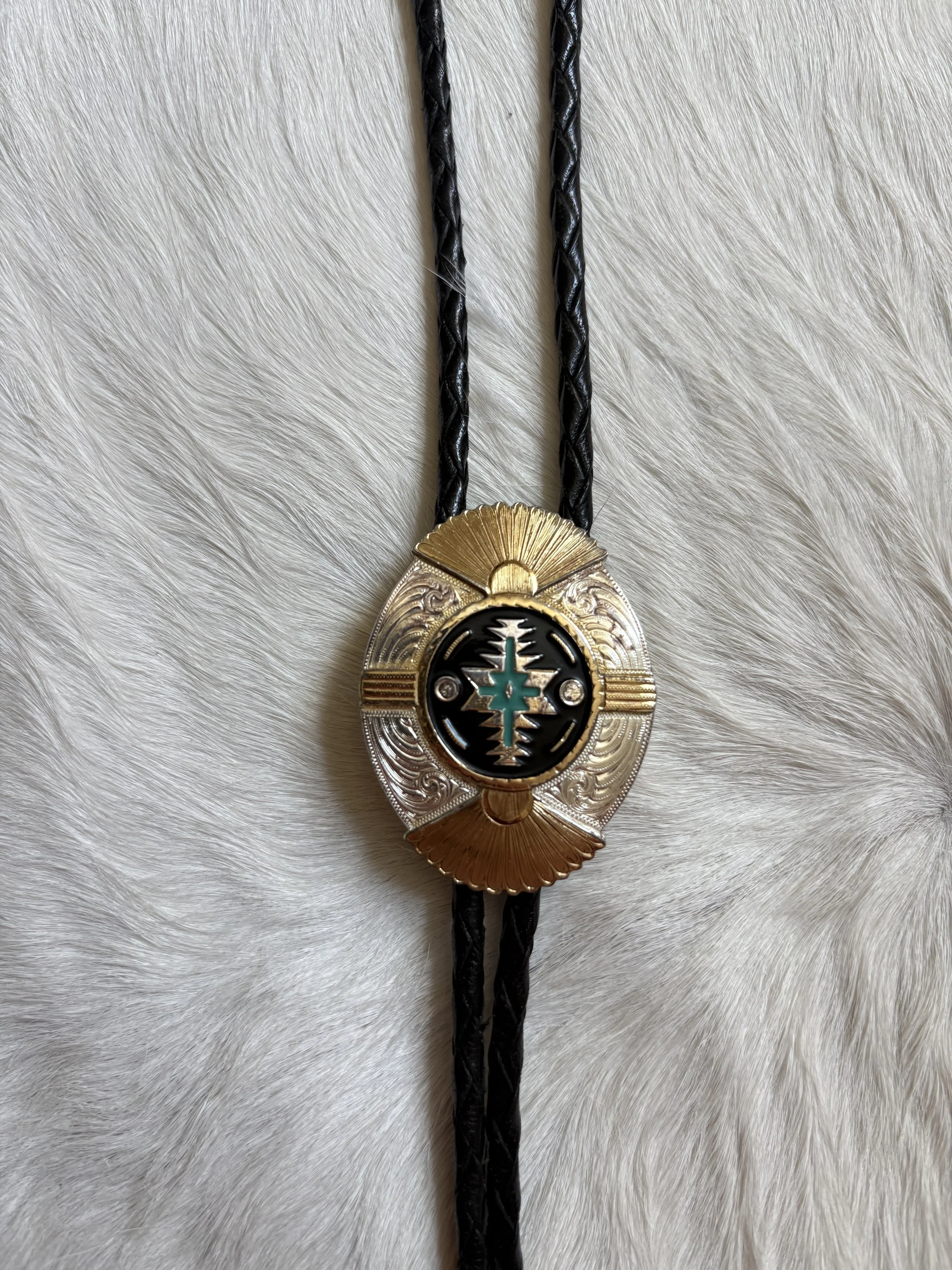 Montana Silversmiths Bolo
