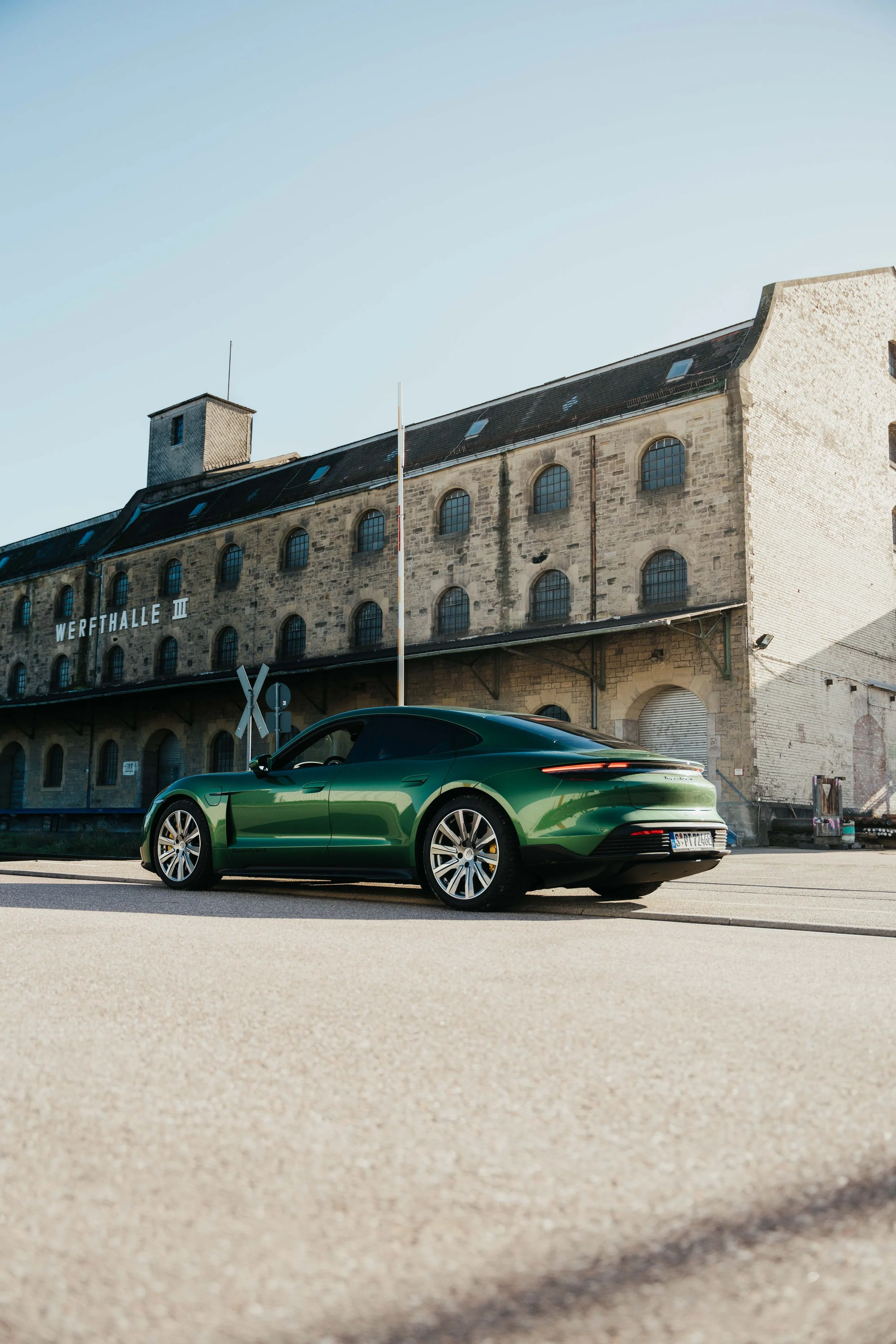 Taycan Turbo S JL9.jpg