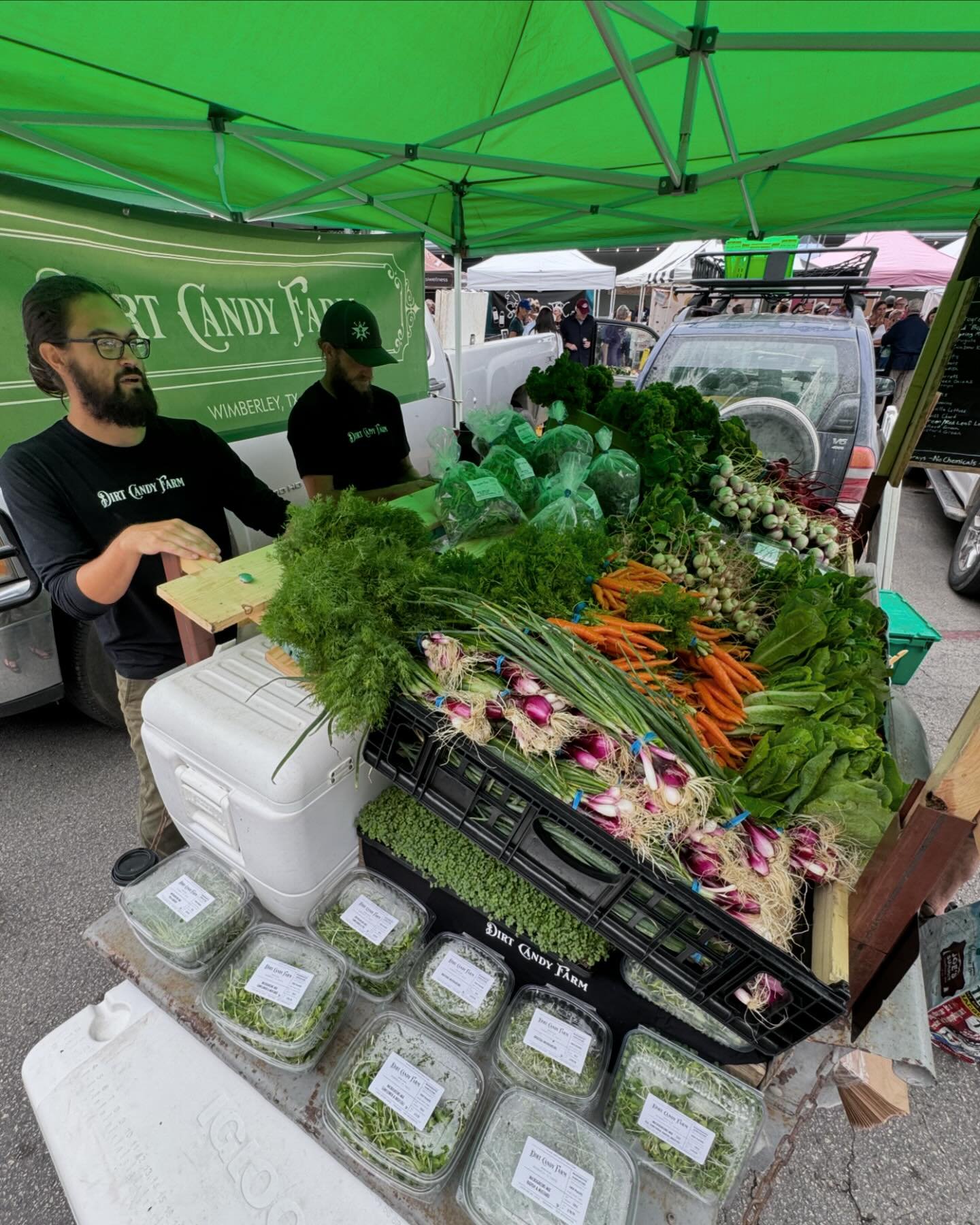 Thanks for coming out today for the farmers market @newbraunfelsfarmersmarket 🙏🏽💚