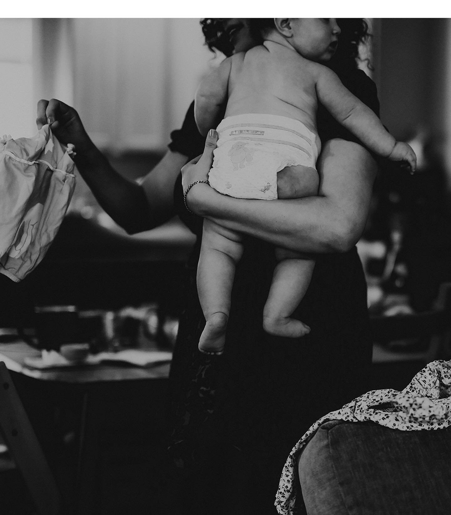 A handful of my favorite black and white&rsquo;s from a family session at home. 🖤🤍

Family photography for me, is about documenting. It&rsquo;s about capturing you and your life right now. It&rsquo;s about telling a story&hellip; Your story. 

I ha