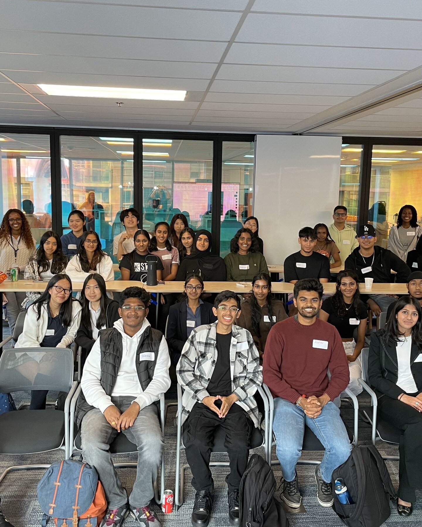 We had a great kickoff to our 3rd year of Inspiring Work programming last week! IBM hosted 45 students + volunteers at their downtown Toronto office. A huge thank you to our hosts.

Students got to meet those in the entire 2023-24 cohort and in their