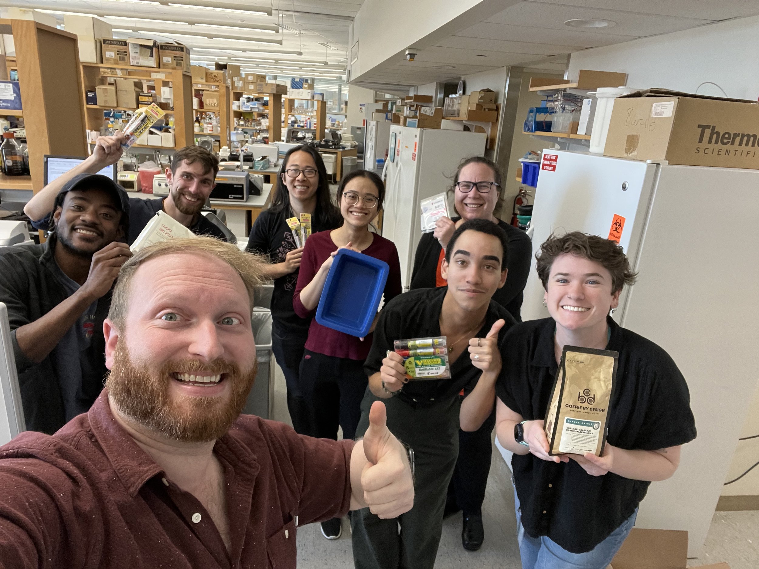 Receiving the lab warming gift from the Tewhey lab!