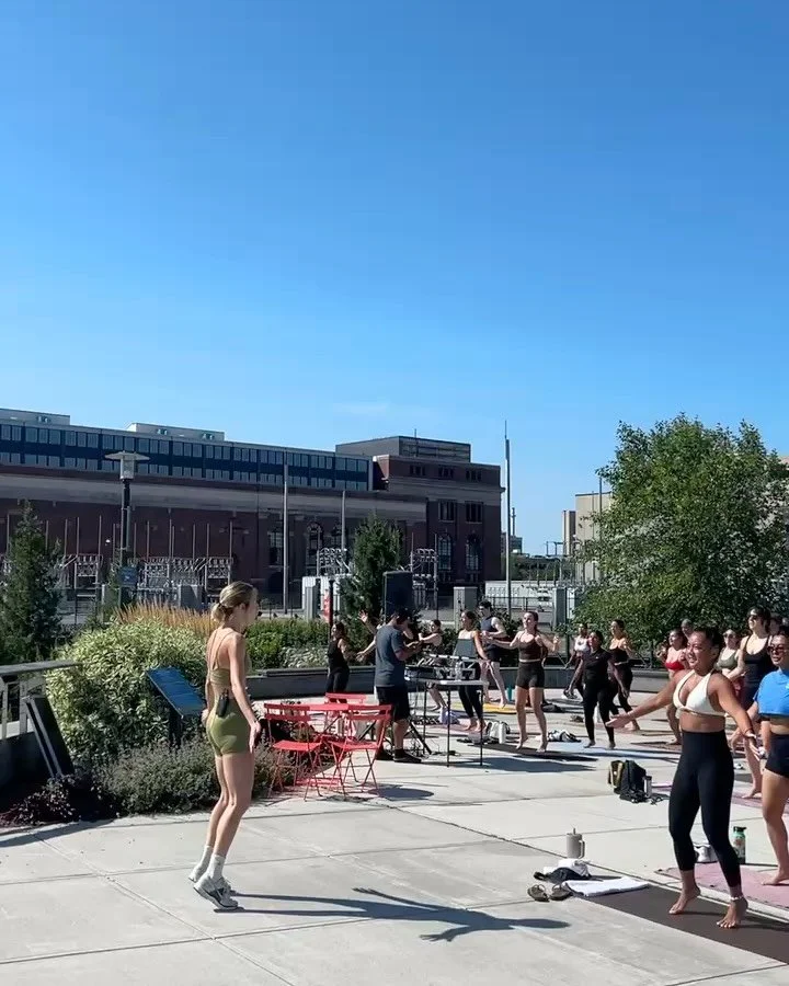 We&rsquo;re charged up for SUNDAY SCULPT WITH OLIVIA &amp; DANIELLE - and DJ PHTTY! Join us tomorrow at District Park for an energizing flow to kick off your week right. Free to book, so bring a friend 🤸🏾&zwj;♀️. Sign up via our app or website &amp