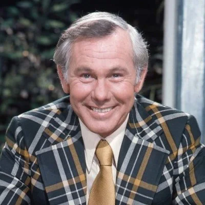 Today would have been Johnny Carson’s 100th birthday!
For three decades, Carson reigned as host of ‘The Tonight Show Starring Johnny Carson’ (1962–1992), defining the very essence of late-night television. He interviewed more