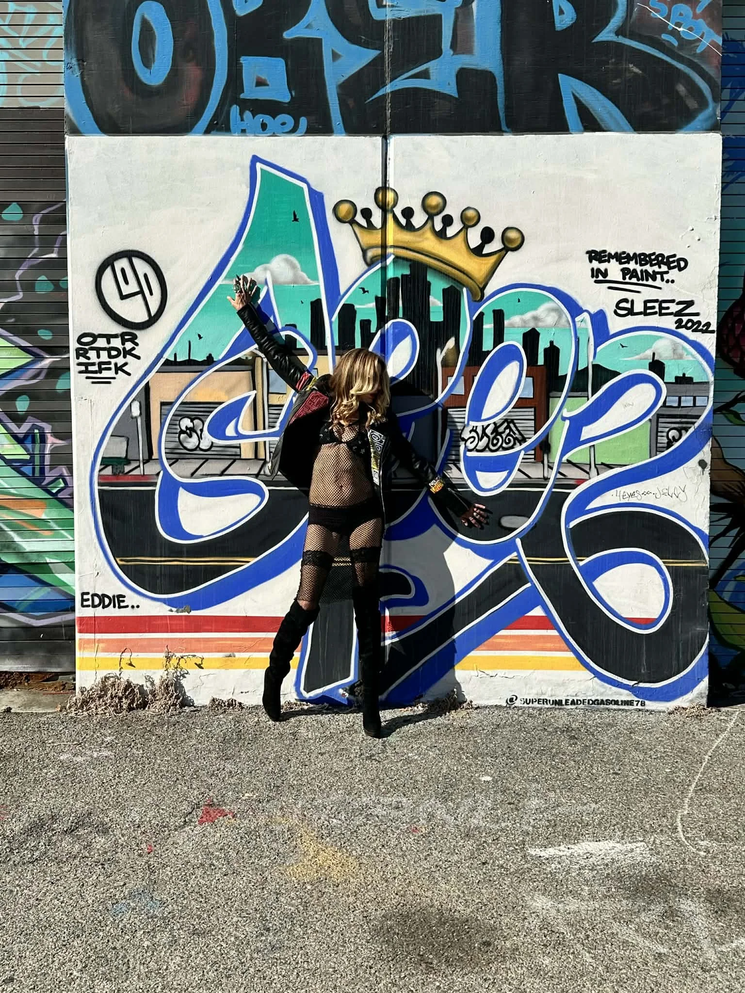 A graffiti-driven photoshoot for the "Dance" concept video from Desaree Riley Briles’ debut EP LOVE MEDICINE, featuring a custom ROQUERO leather biker jacket—music, movement, and street art collide.