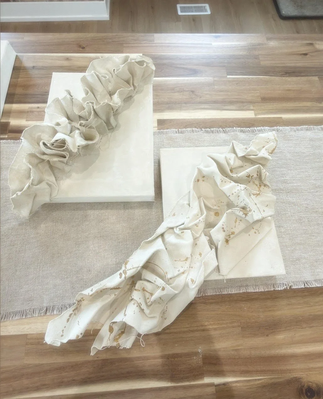 Ruffle Harmony Art Duo