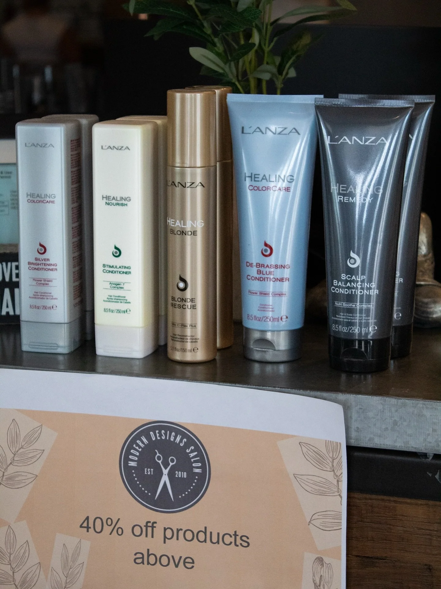 ATTENTION: We&rsquo;re offering 40% off the L&rsquo;ANZA products above ^^

Limited quantity available, so stop by the salon before they&rsquo;re sold out!

&bull;
&bull;

#limitedtimeoffer #40percentoff #selectproducts #productsale #lanzaproducts #l