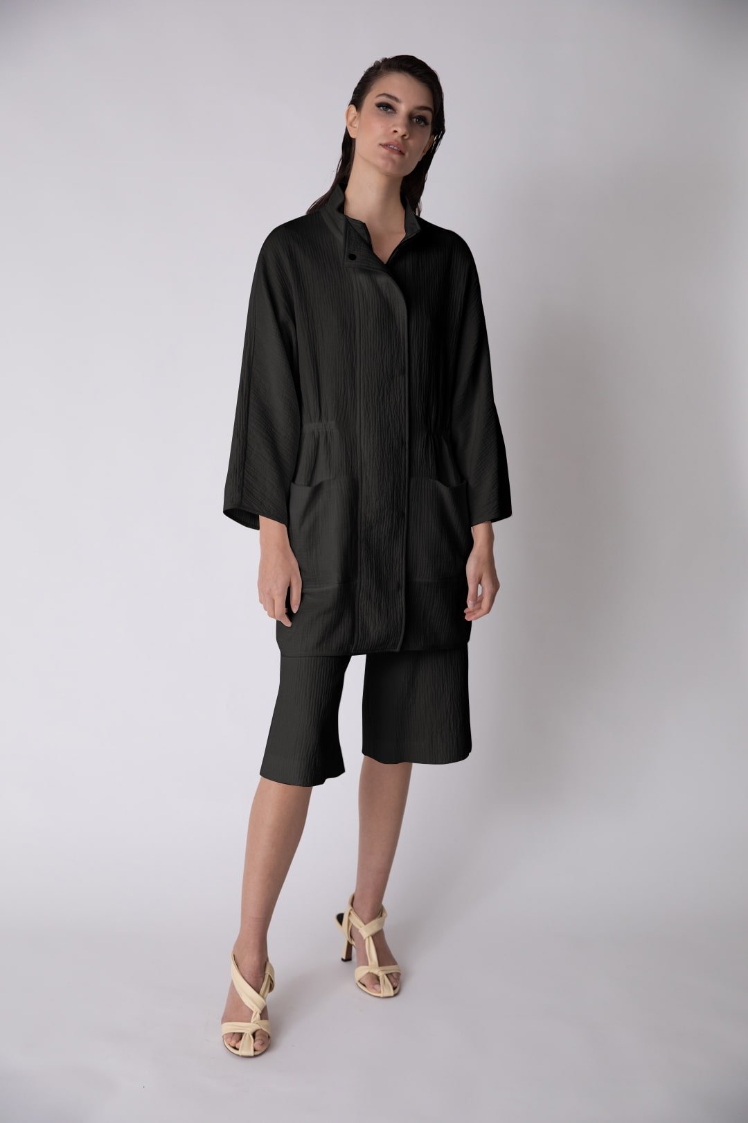 RACINE_BLACK-min.jpg