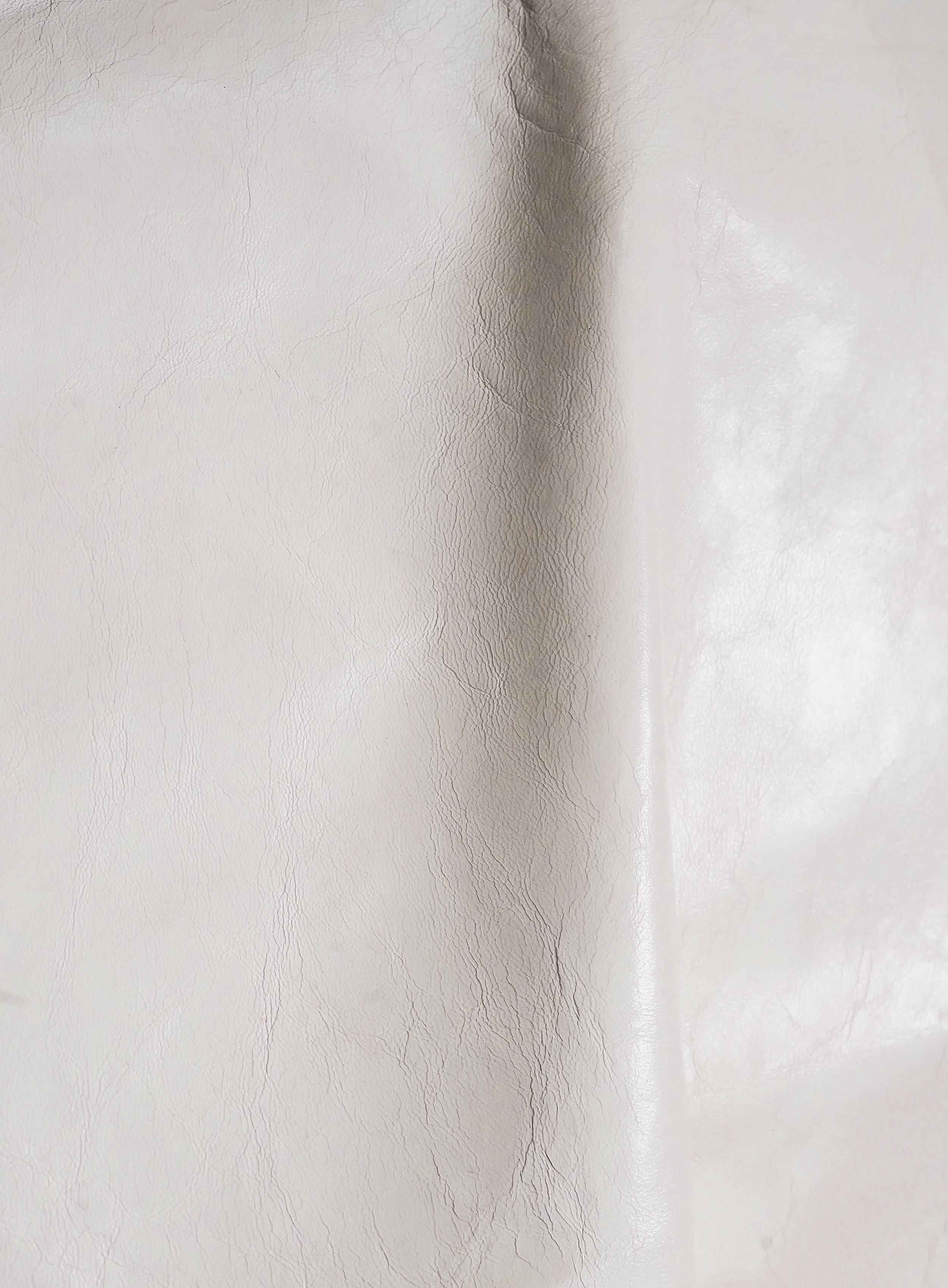 CRINKLE WATERREPELLENT LEATHER