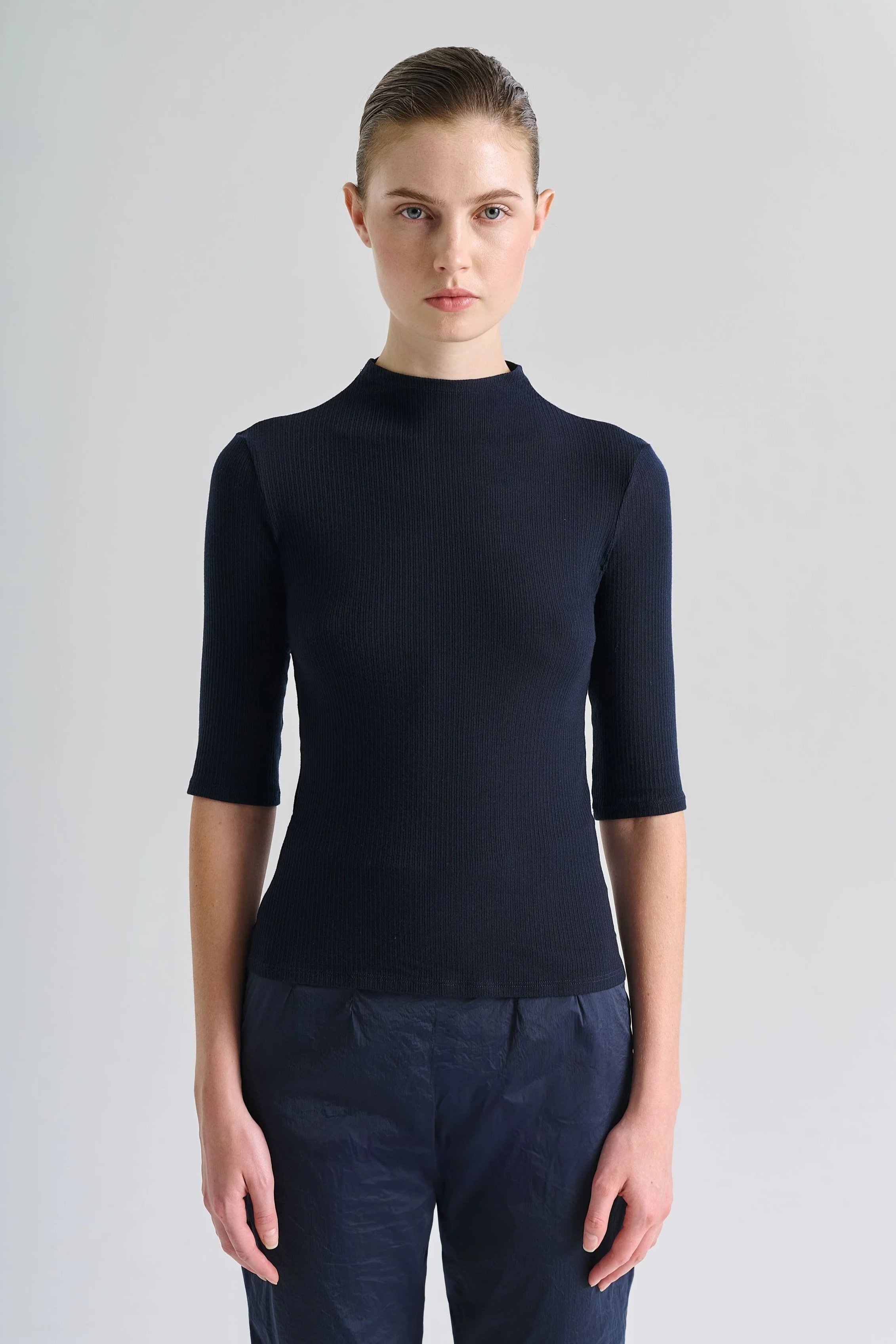 HOMPU SHORT SLEEVE SECOND SKIN