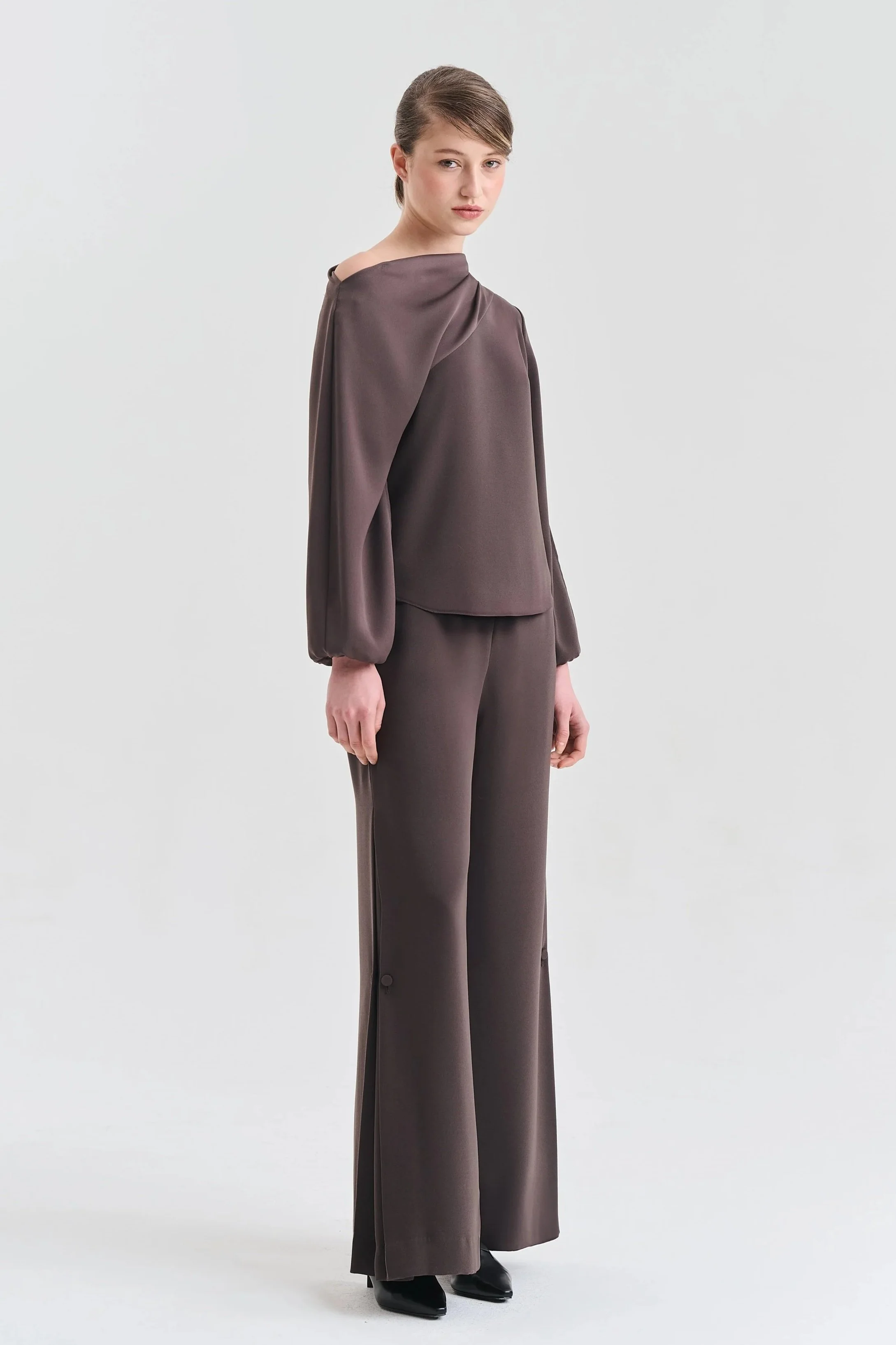 CUMARU DRAPE BLOUSE