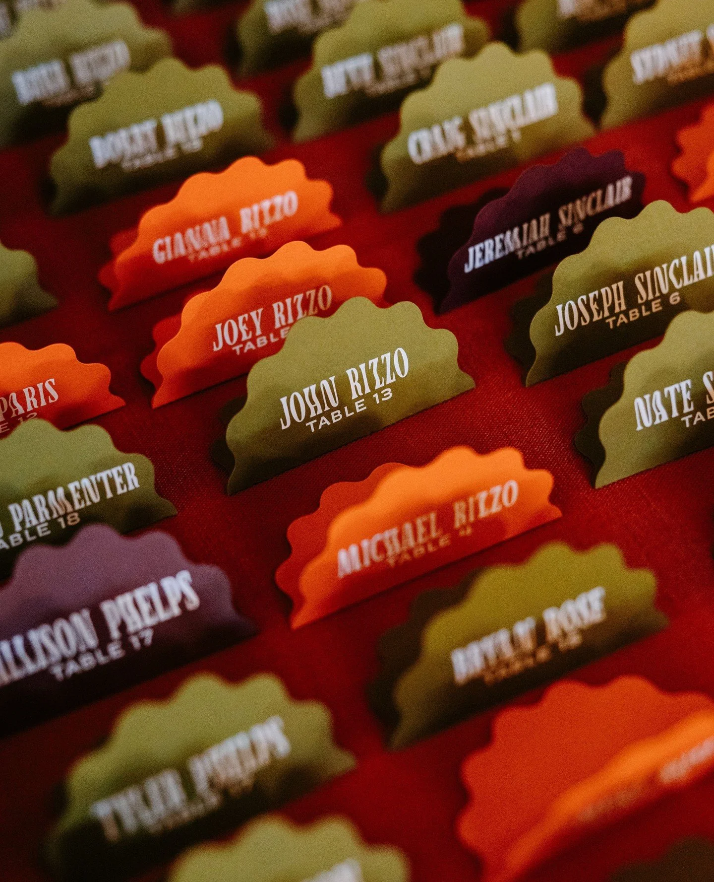 Fall wedding season is in full swing, so I'm throwing it back to some of my favorite die-cut place cards in the perfect autumn color palette. 🍁🍂
--
#WeddingPlannerCollaboration 
#WeddingDesignerCommunity
#ColorfulWeddingInspo
#FallWeddin