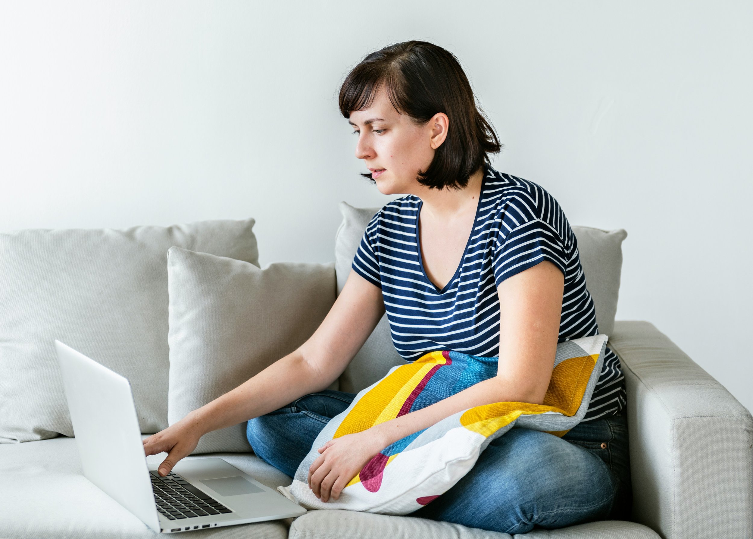 curated-lifestyle-hbkCDRb1Hfw-unsplash.jpg