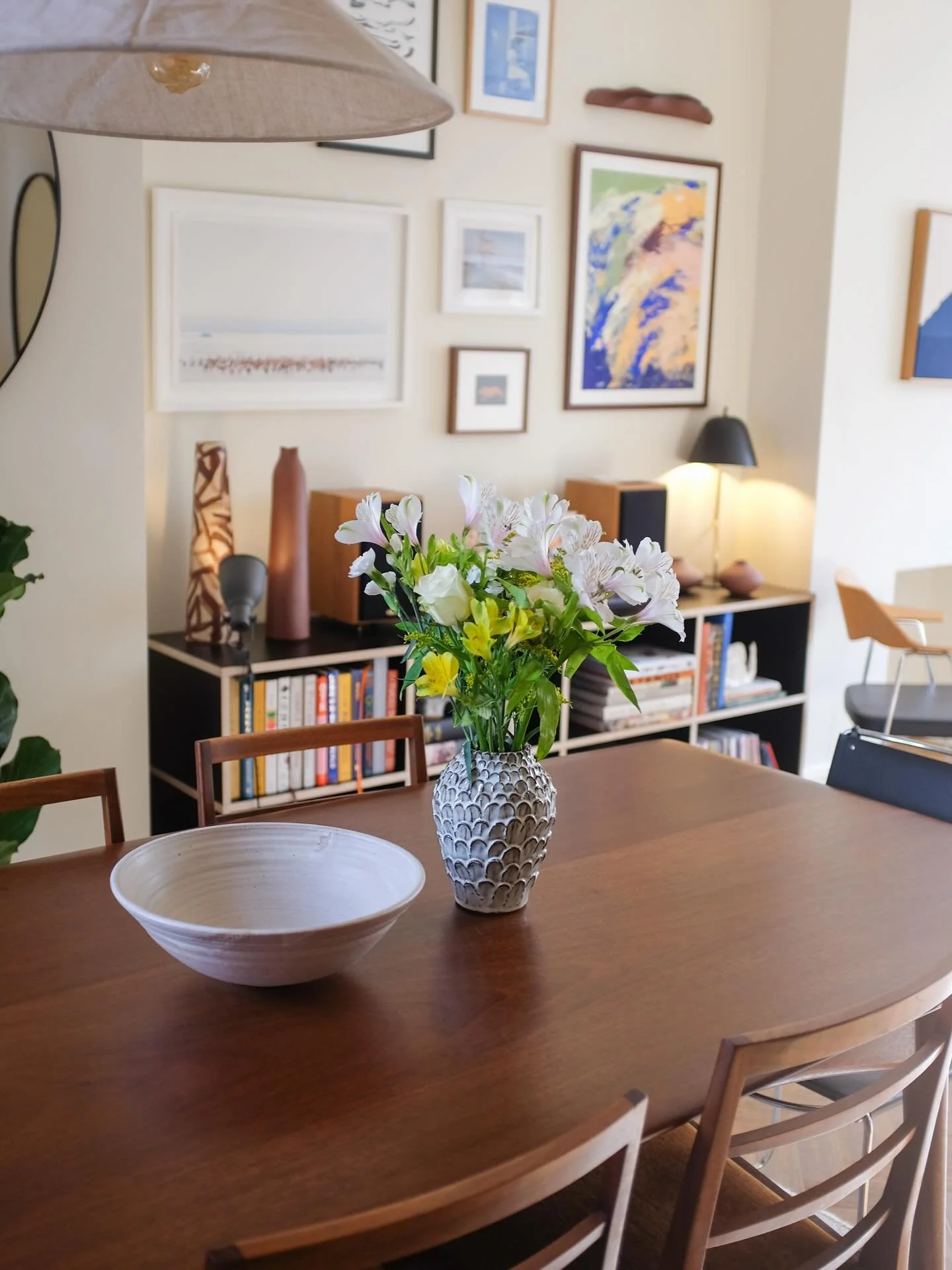 Some photos of the ceramics around the living room, guest starring Frida the cat, Holly the dog (my sister&rsquo;s) and The Fiddle Leaf Fig &trade;️