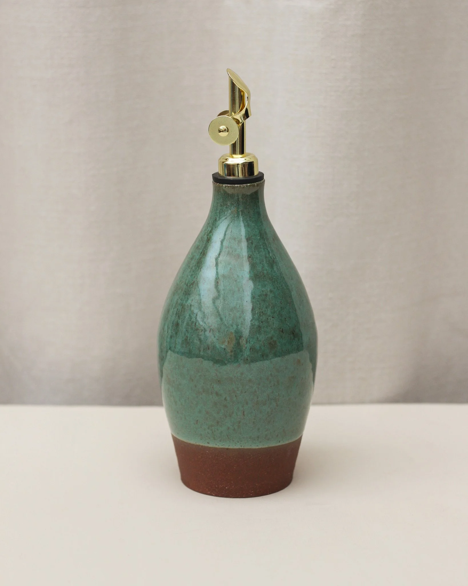 Sea Green Oil Pourer