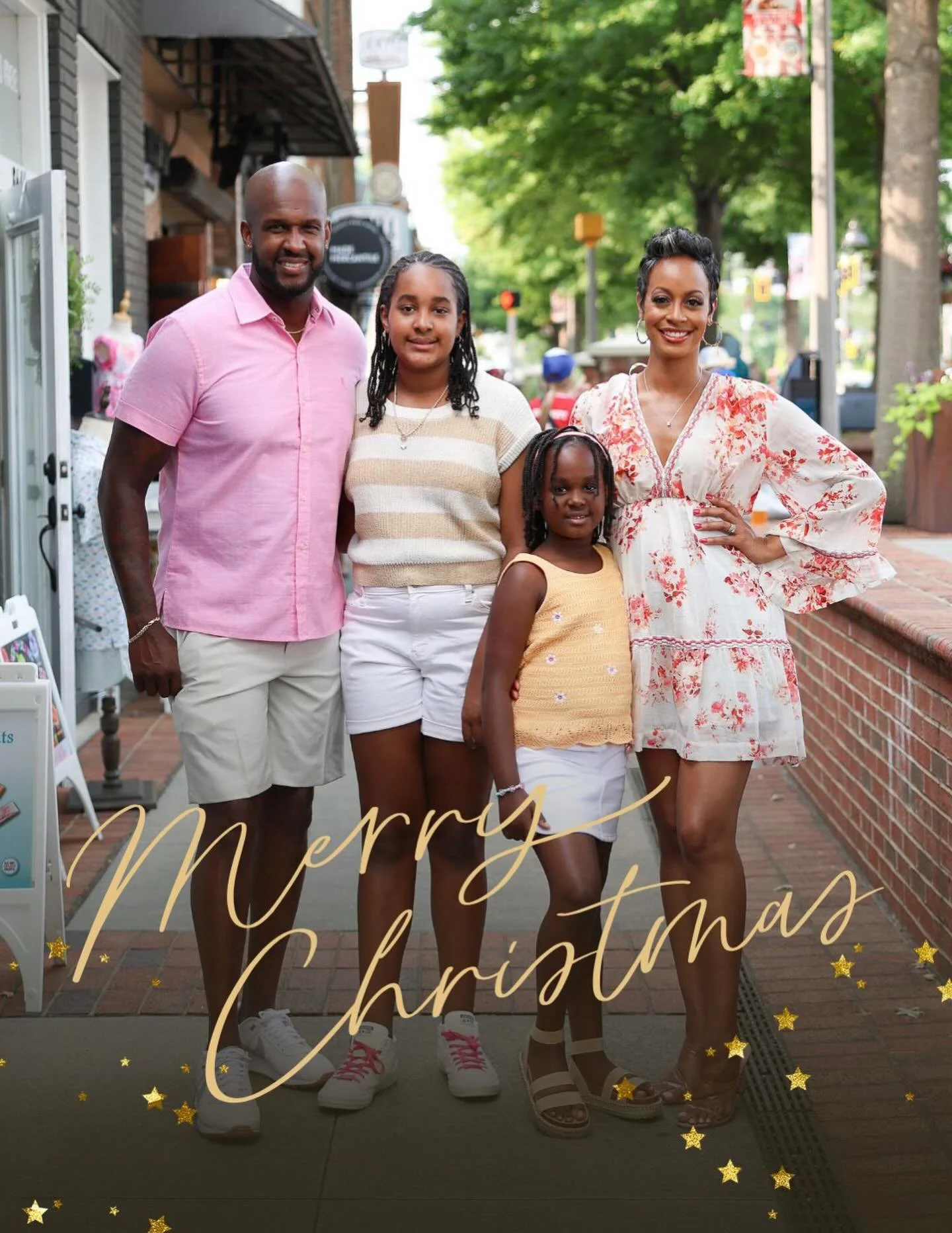 Merry Christmas from my family to yours! May your gifts be the presence of the ones you love- here on earth and in spirit.✨
