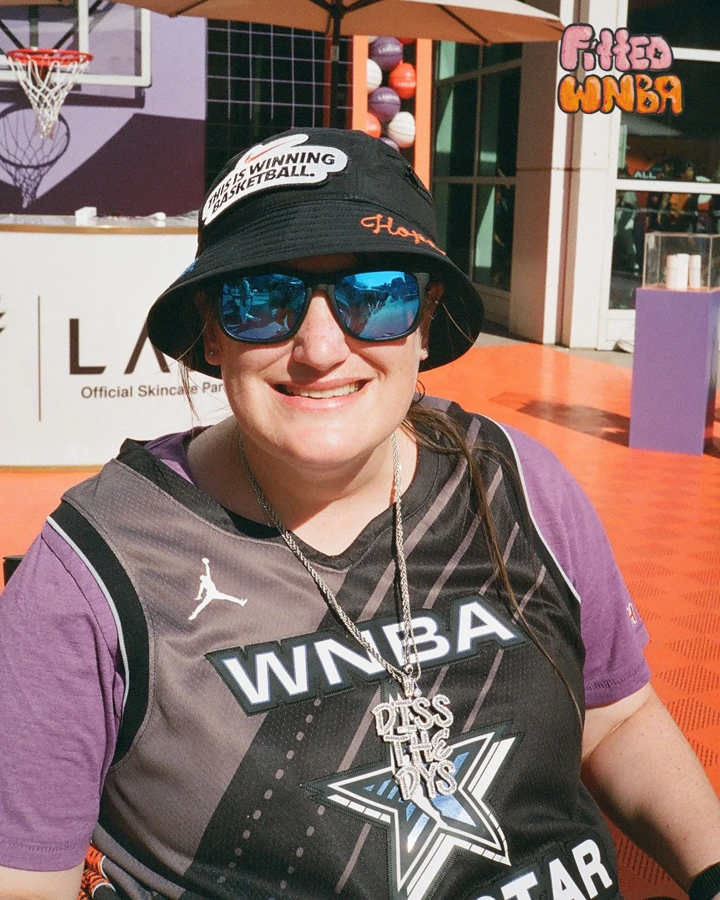 always repping the W 🏀
-
-
-
-
-
👥: @diss_the_dys & @supadave85 
@wnba @nike @playasociety #wnbaallstar #womensports #fittedwnba #stylish #footwear #clothing #fashion #wnbakicks #fashion #streetwear #streetwearstyle