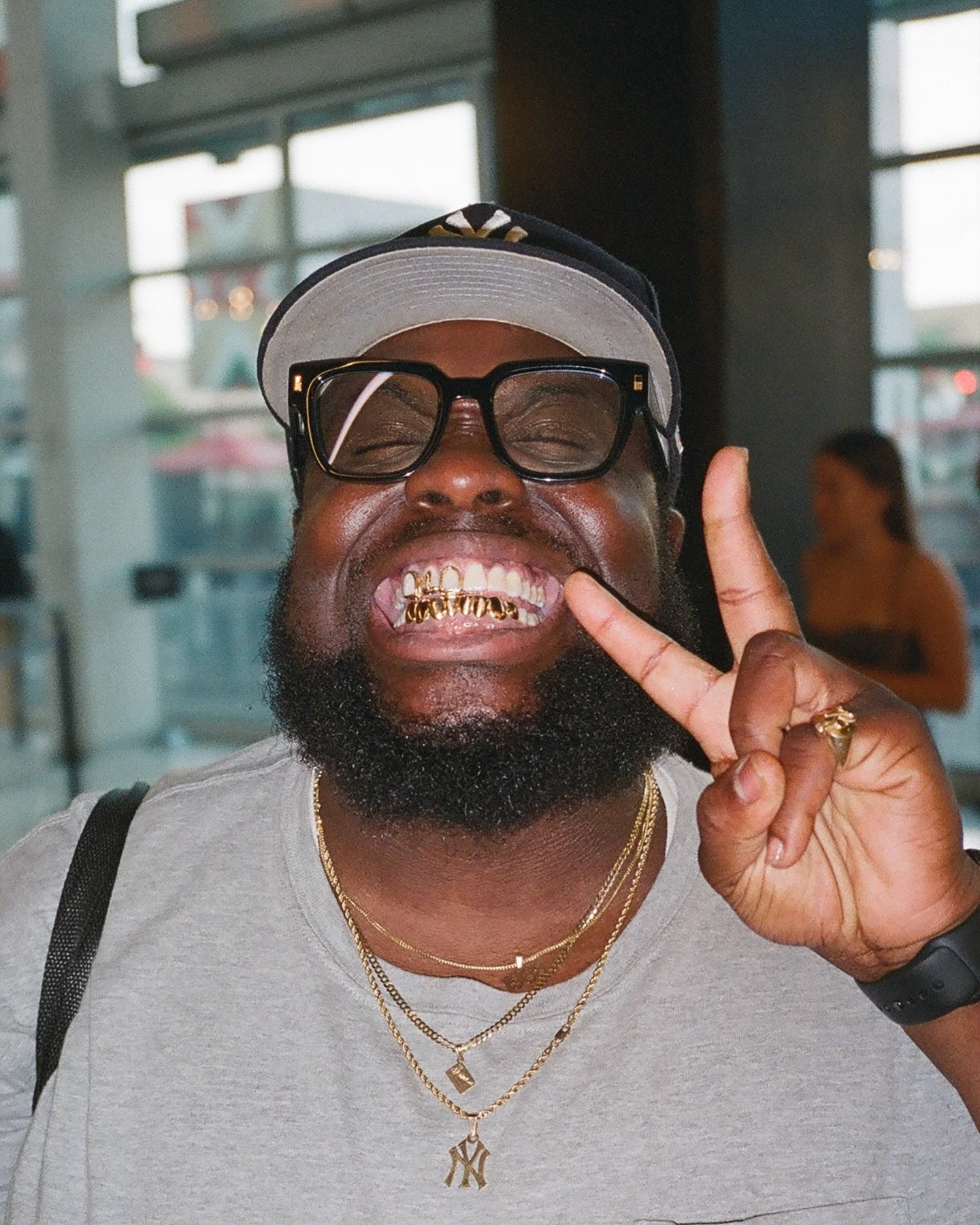 mentally in NYC 🍎🗽
-
-
-
-
👤 @robbie_digital88 
⛹🏽 7/20/2024
#wnbaallstar #womensports #fittedwnba
#fashionstyle #stylish #footwear #clothing #newyorkfashion #wnba #grillz #gold #jewlery #chain #rings #streetwearfashion