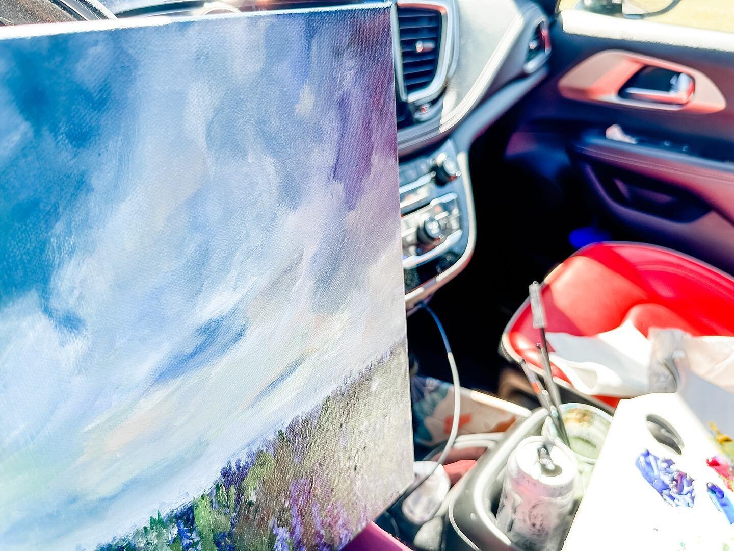 The car becomes a studio when you&rsquo;re mommin&rsquo; with 2 littles and on a deadline. 👀 🤍 Stay tuned for some exciting Wildflower news!! 🙌 🤫

💻 Shop online anytime at www.wildflowerartistry.com
&bull;&bull;&bull;&bull;&bull;
#artist #locala
