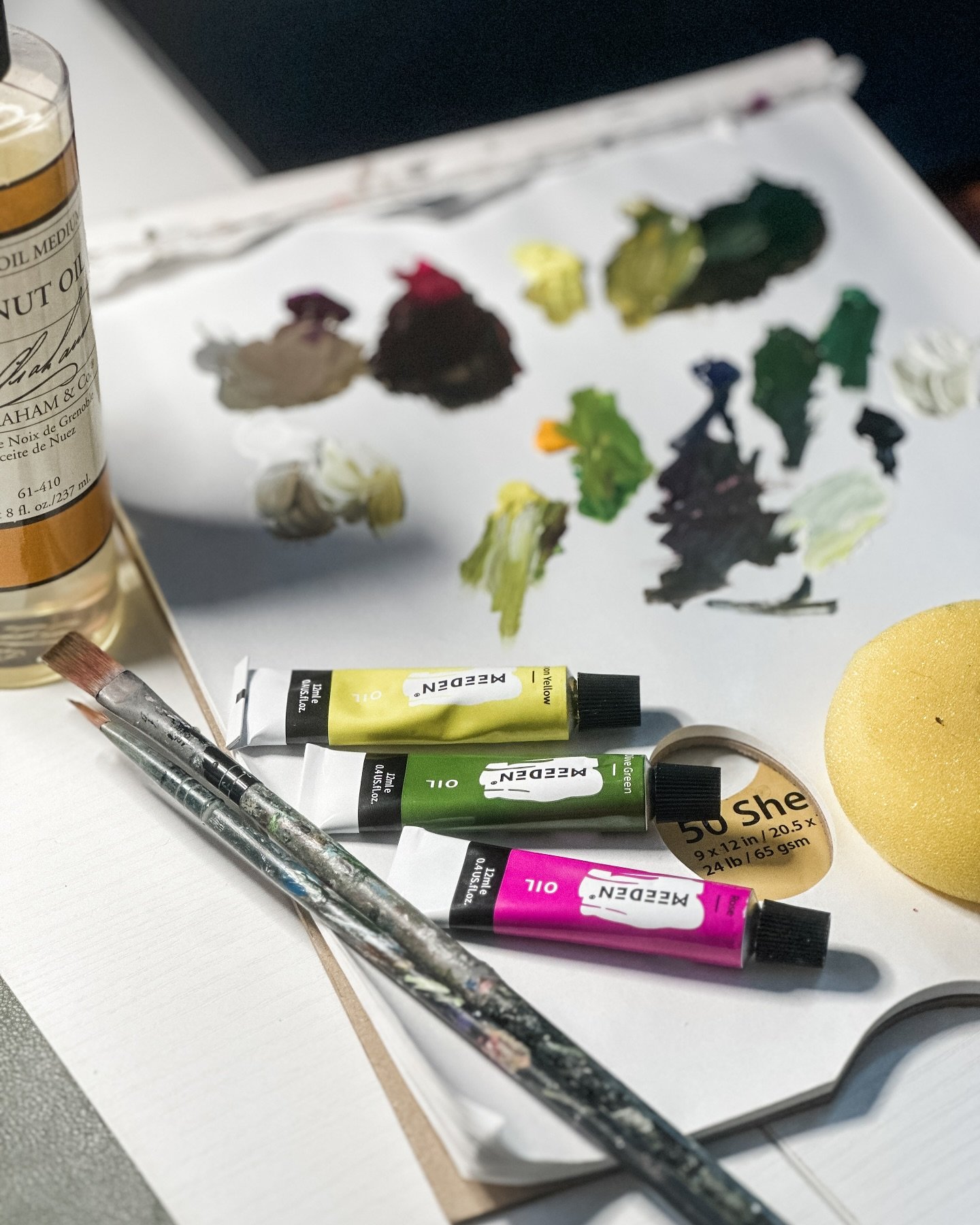 Thankful to FINALLY have some time back in my studio today! 🤍