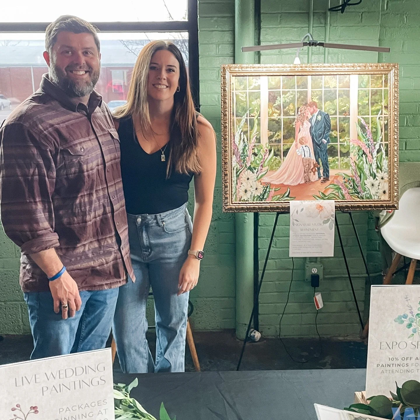 Get you a partner that supports your dreams so hard he spends all day on a Sunday at a wedding expo with you! 🤍