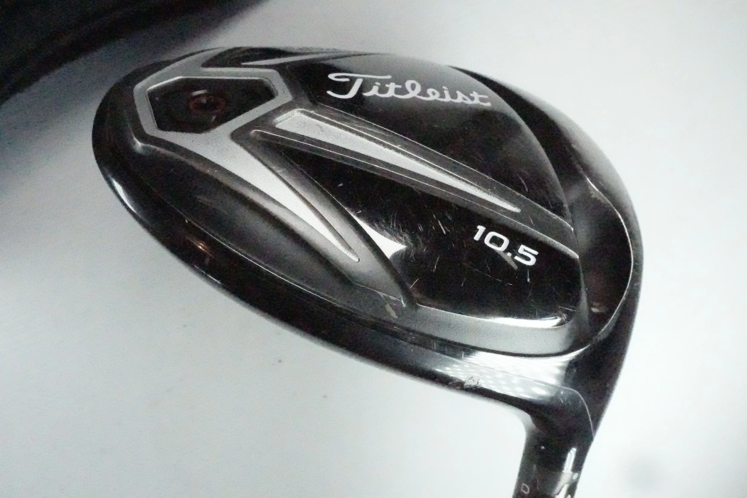 Exc.   TITLEIST 915 D2 10.5 deg Driver w. Tour AD 6S Stiff flex