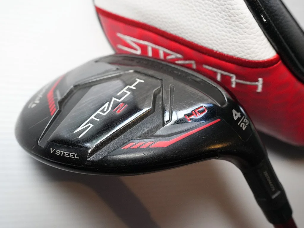 Exc TAYLORMADE Stealth 2   23 Deg #4 Rescue w. Fujikura Speeder NX 50R Reg graphite