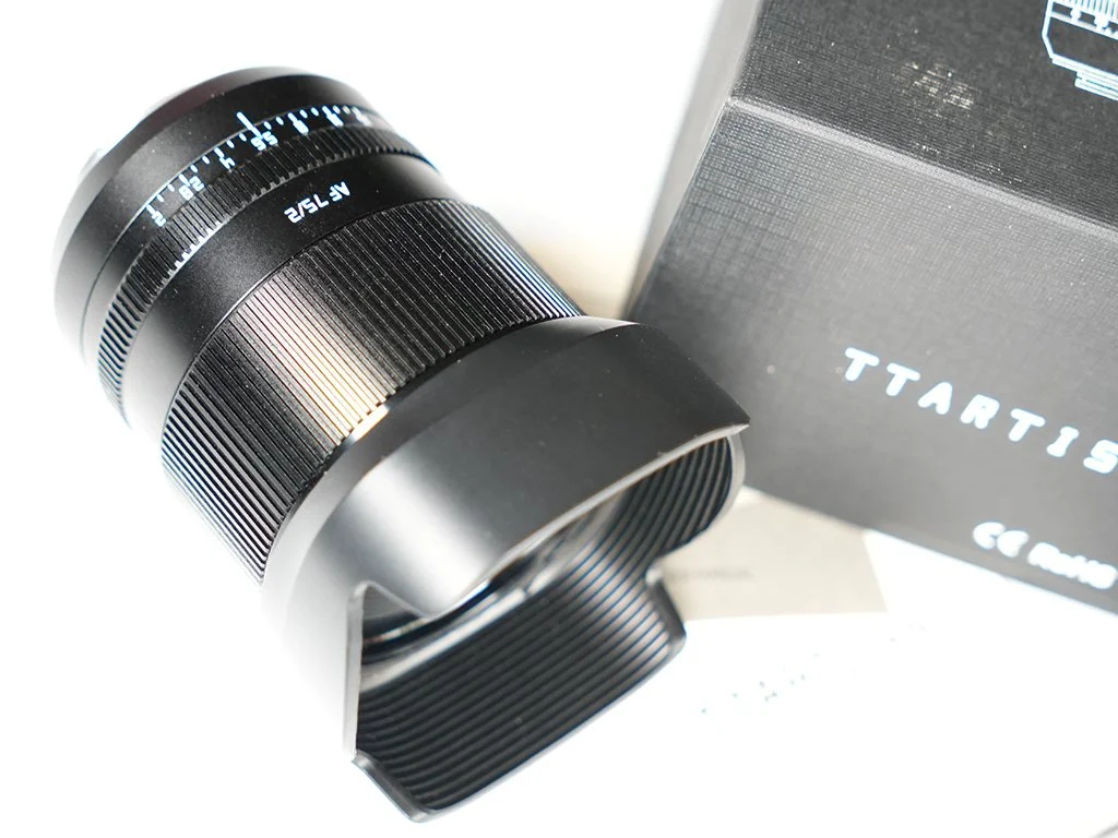 MINT  TTARTISAN 75mm f2 AF Telephoto / Portrait lens  for SONY E-mount.