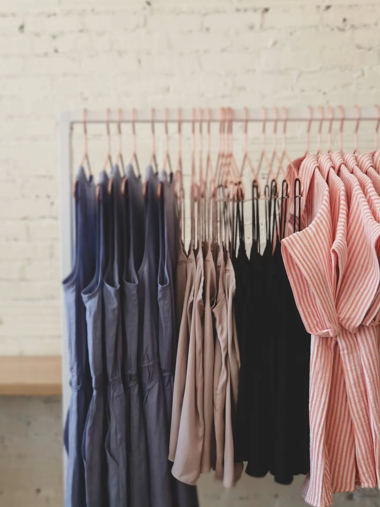 back to school sale this week only 8.19 - 8.22

50% off regular priced clothing*
extra 20% off marked down clothing

*exclusions:
oliver logan black denim
socks/accessories