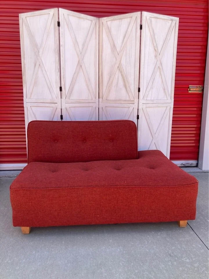 sofa 2.jpg