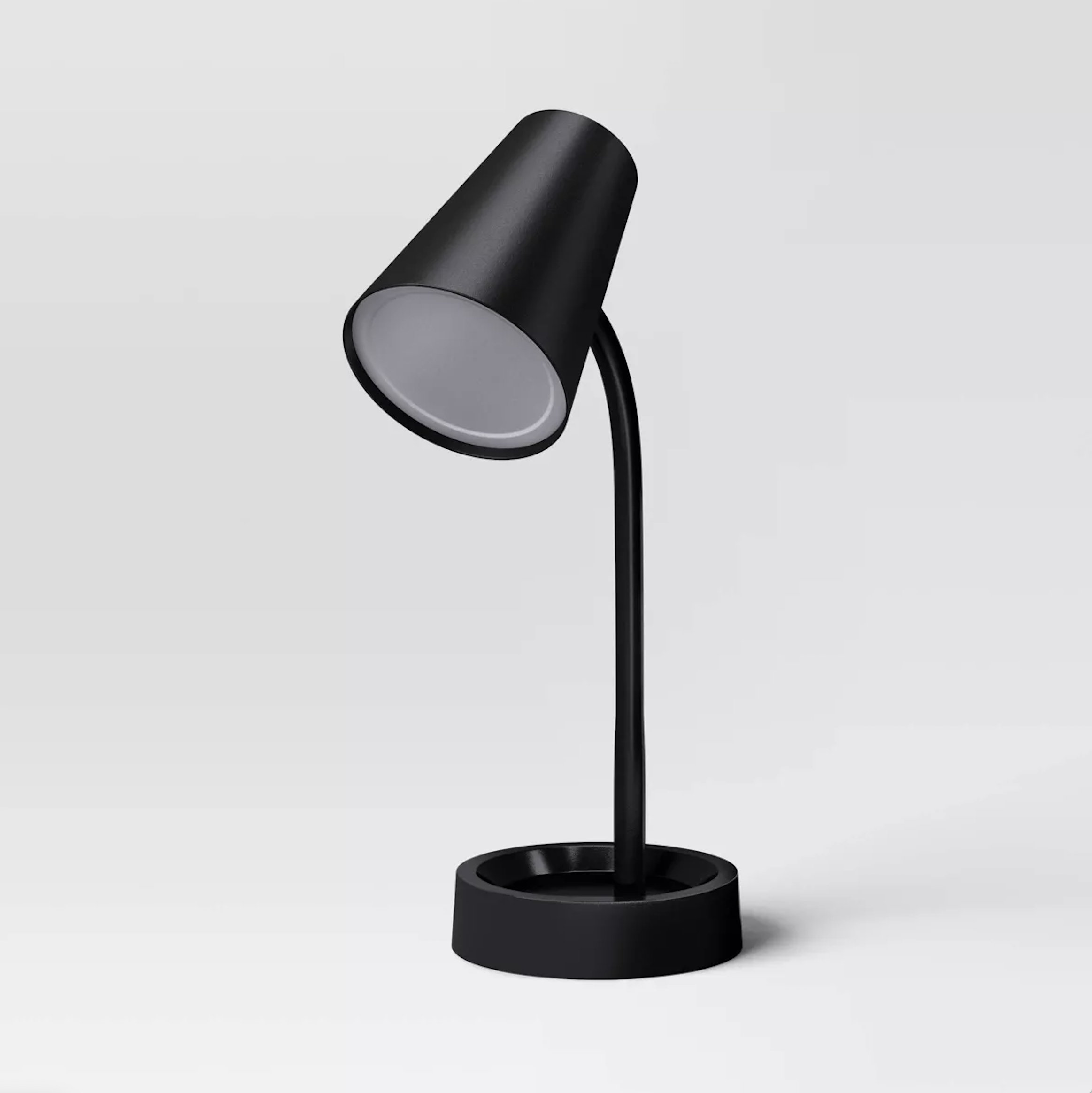 Dorm room table lamp.png
