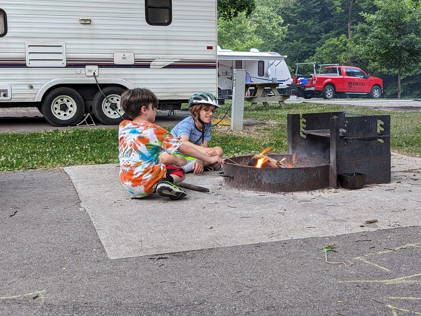 Sibling Photo Courtesy Melissa Broz.jpg