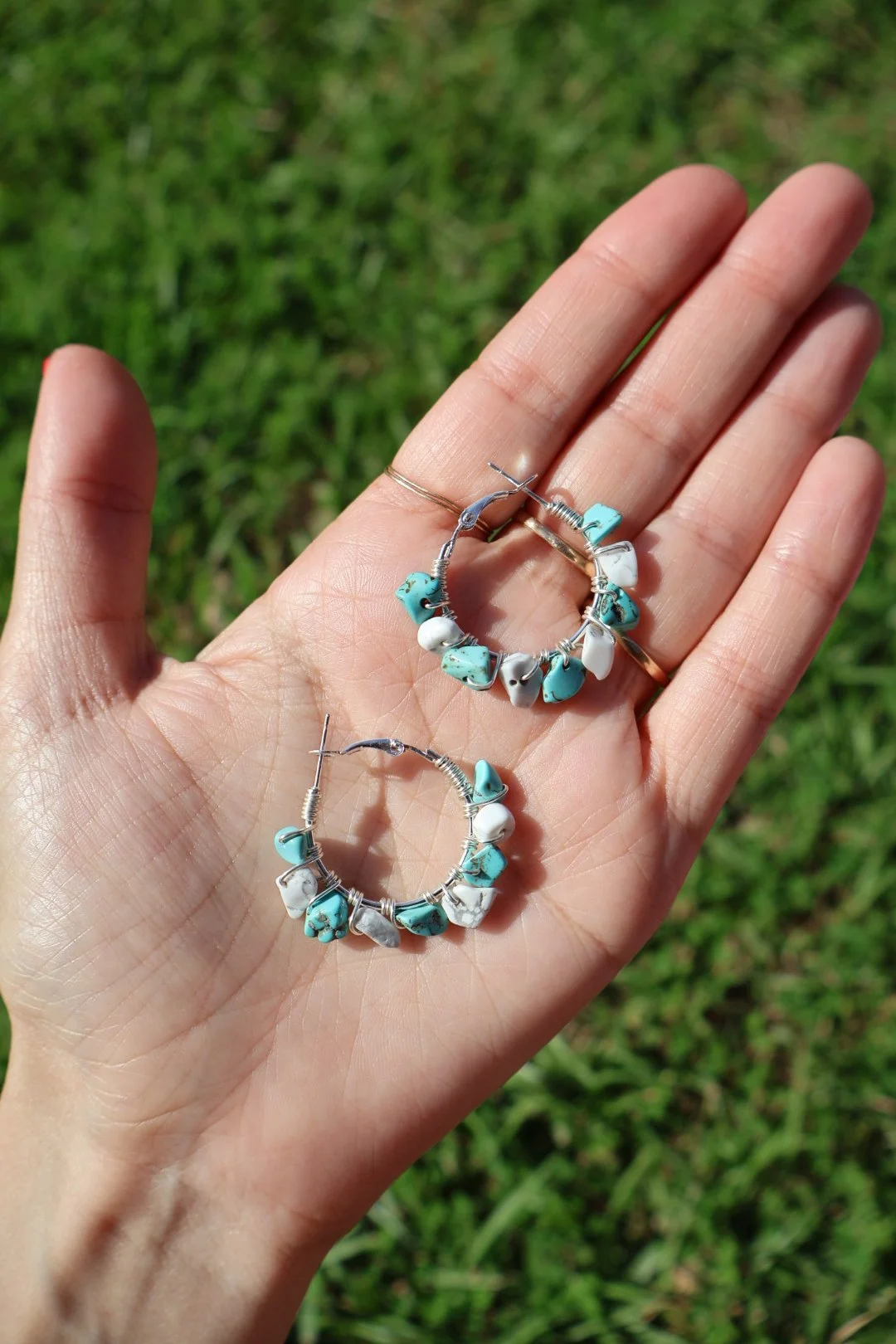 Turquoise x Howlite Mini Gemstone Hoops - SILVER