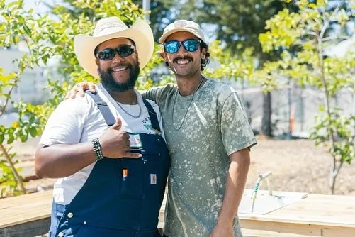 Honored to be part of the @sdfoodsysalliance Annual Gathering 🌱✨ Together, @projectnewvillage, and Treedom Cooperative had the joy of guiding a tour through the freshly rebuilt and newly planted Morse High School Culinary Garden&mdash;a space where 