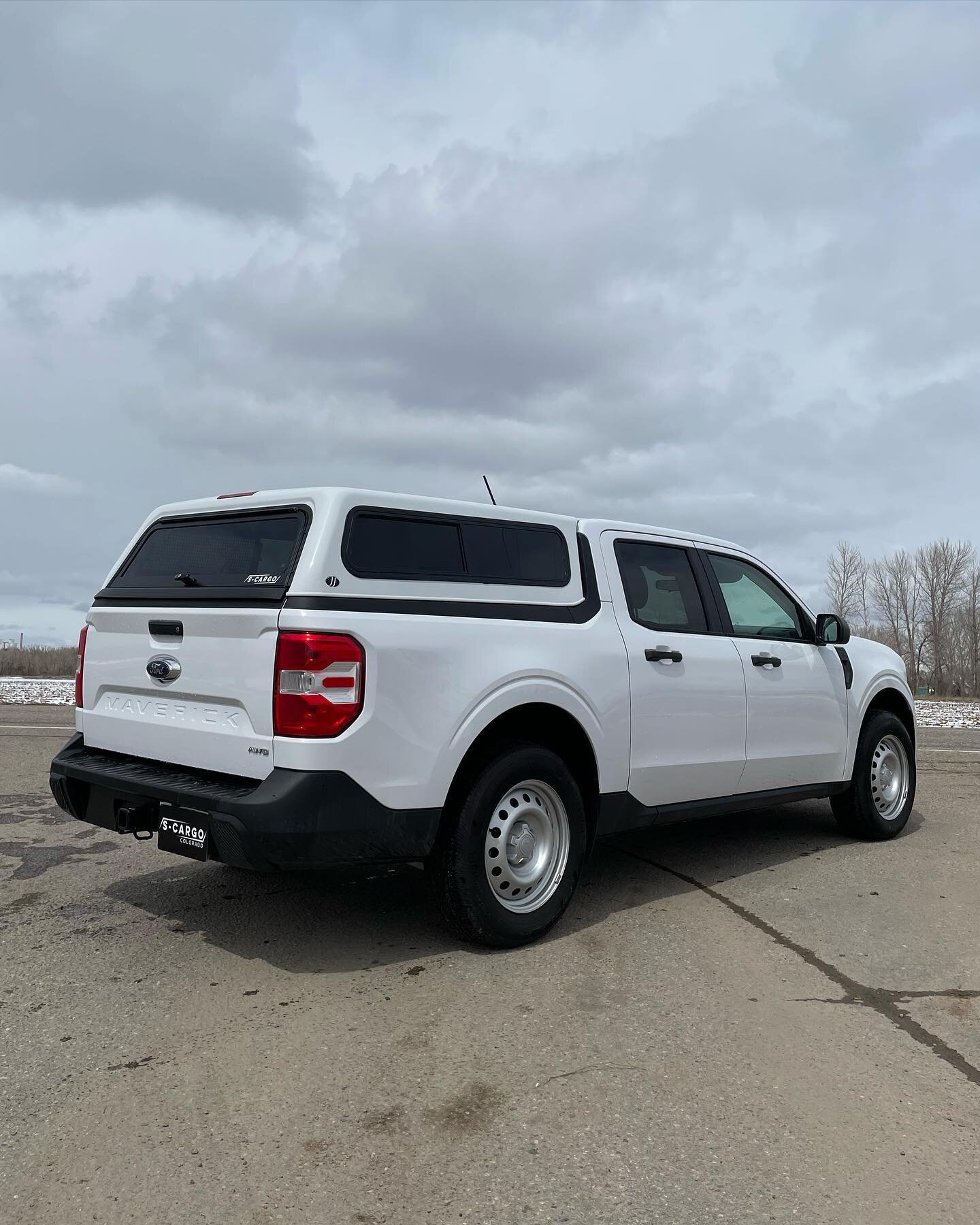 Looking for a sleek cab-level option for the Maverick that is as budget-friendly as the truck? The Element from Jason Truck Caps is the way to go!