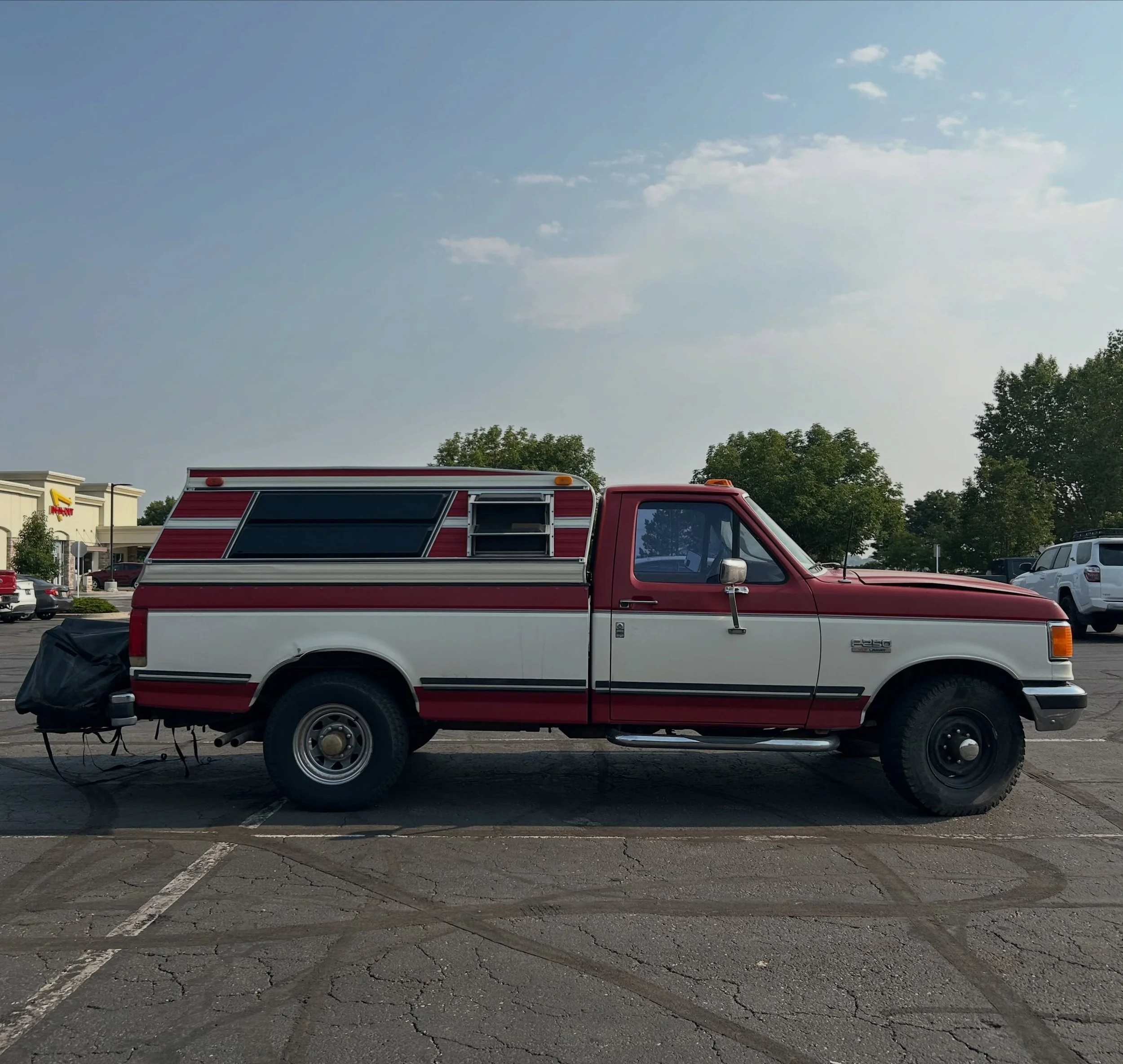 Spotted this classic around town.

#obsford #pawpawtruck #campershell #colorado #scargotruckcaps