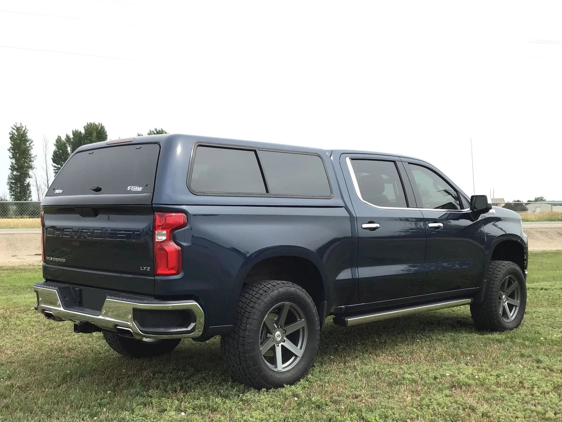SnugTop Xtra Vision for Chevy Silverado 1500