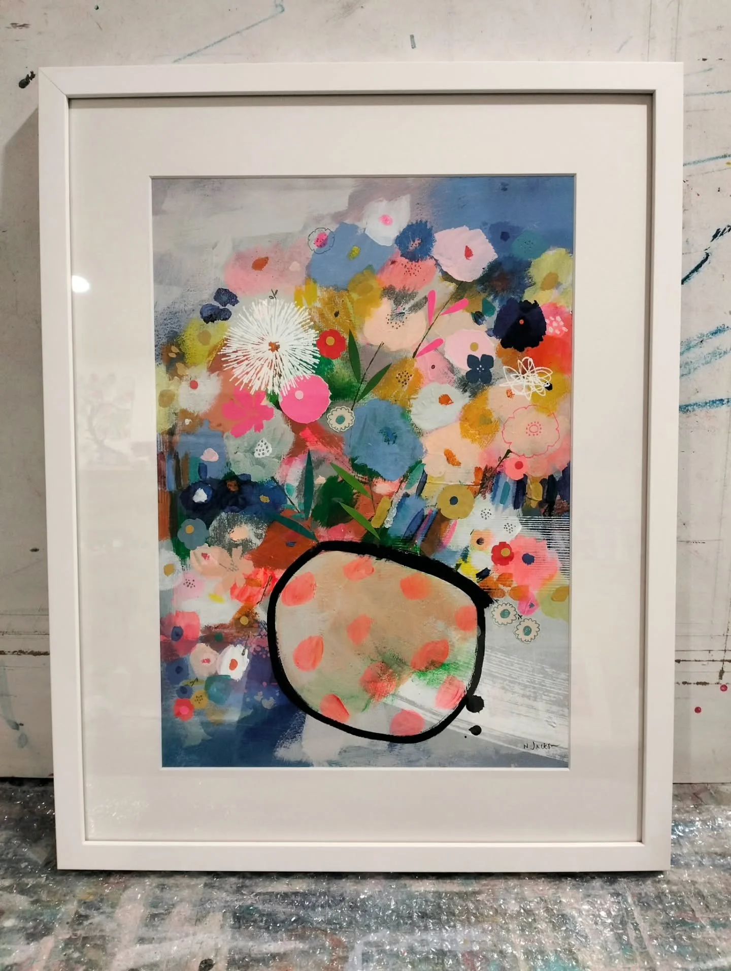 A new Posy of florals available at the @nz_art_show in late May. 

A3
screen printing, collage, acrylics and ink on heavyweight watercolor paper.
Framed
$650

If you need any more info just DM me 😊.

#art #artistoninstagram #mixedmedia #flowers #mar