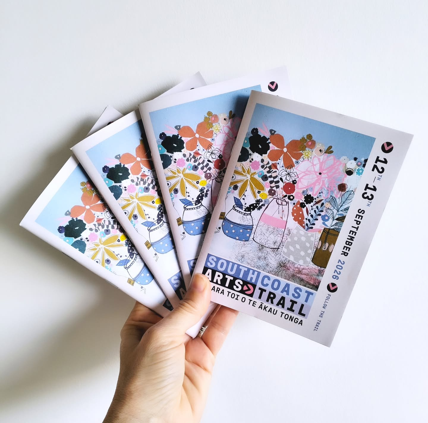Yay, they are here 🤩. They are as cute as a button and packed full of all the artists and community spaces taking part in this year's @southcoastartstrail. 

The  handy fold out map is great and are available at @empirecinemanz and the white room ga