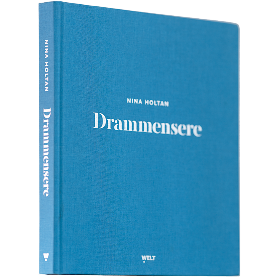 Bokomslag | Drammensere © fotograf Nina Holtan.png