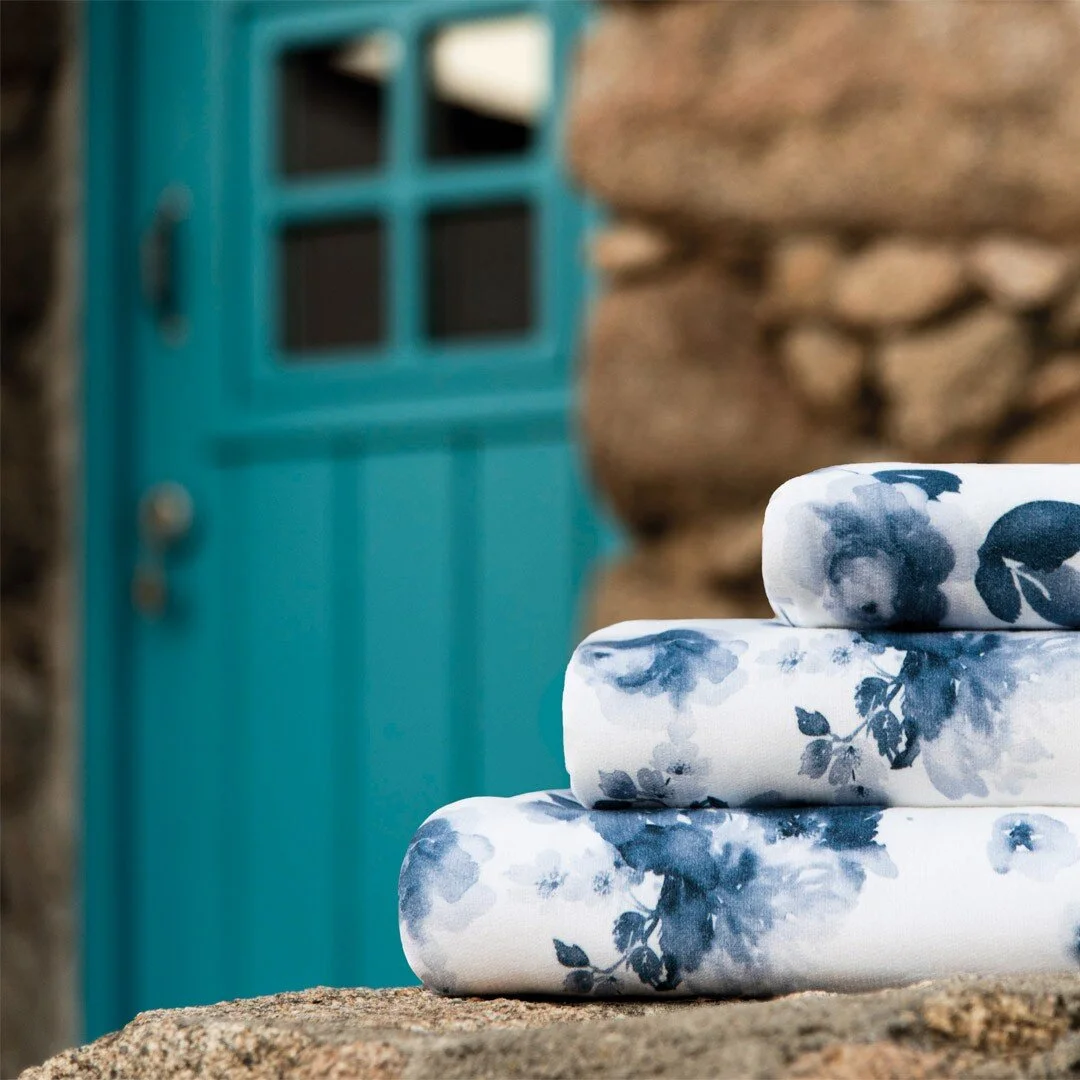 Charming flower-printed towels 💙 

#graccioza #gracciozafinelinens #luxurybathlinens #bathtextiles #bathlinen #luxurydesign #towels #bathtowels #luxurytowels #homedecor #luxuryhome #decor #summer #printed #flowers #nature #inspohome