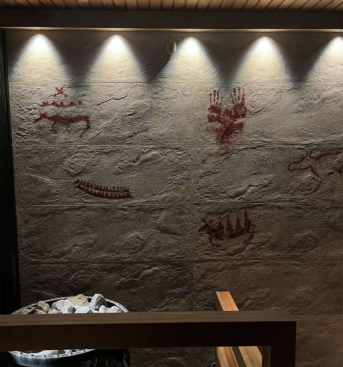 Saraakallio sauna in Peurunka - Copies of Stone age Saraakallio rock paintings painted by me