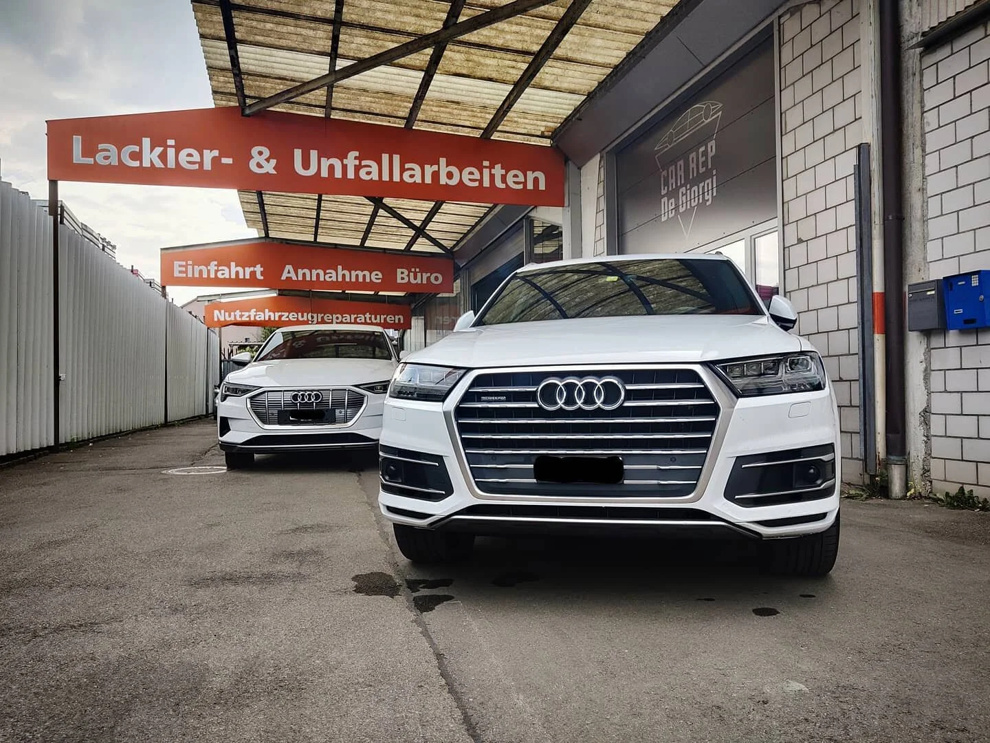 Audi ⚪ #audi #etron #q7 #bern #madeinbern #ostermundigen #carrosserie #lackieren #autogarage #autowerkstatt #spenglerei