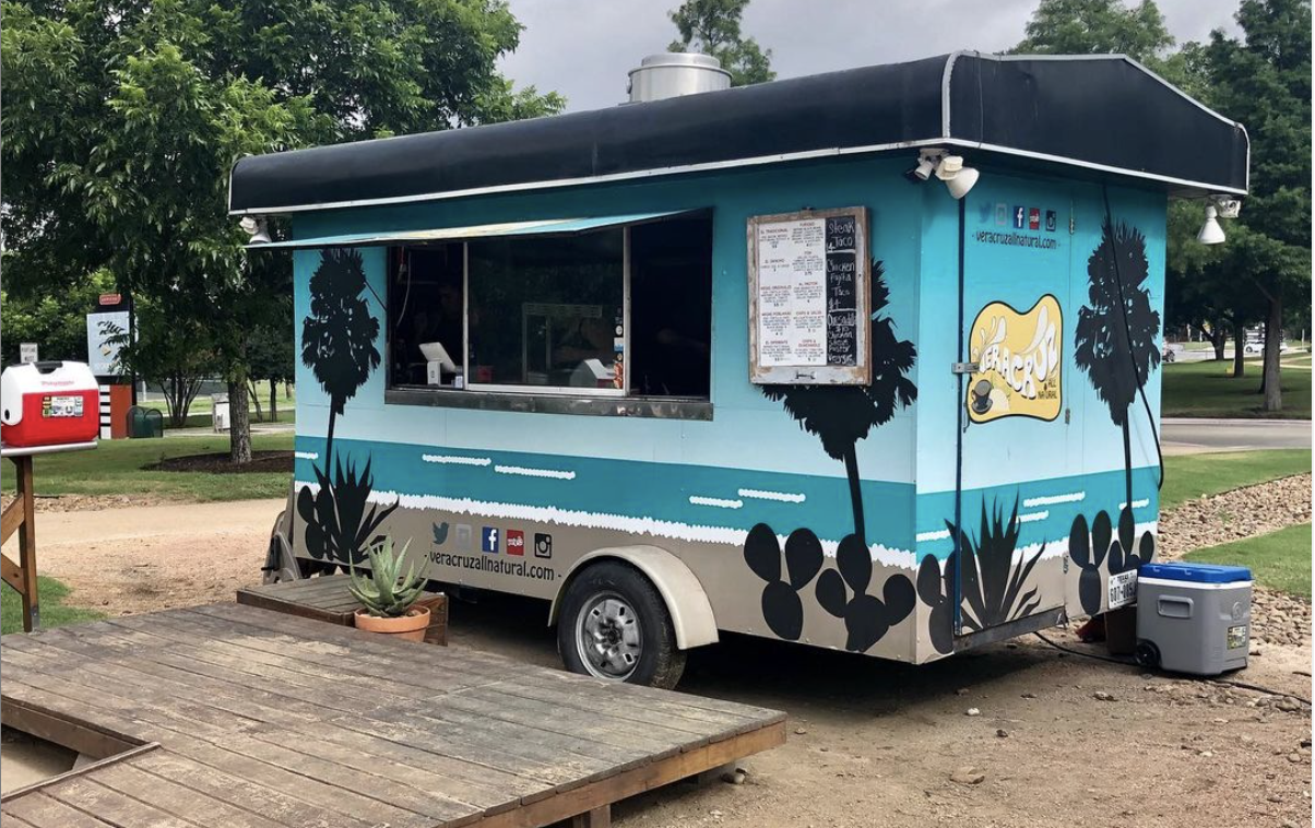 The city is famous for its food truck culture — from breakfast tacos to iconic Texas barbecue — casual, creative, and community-oriented.