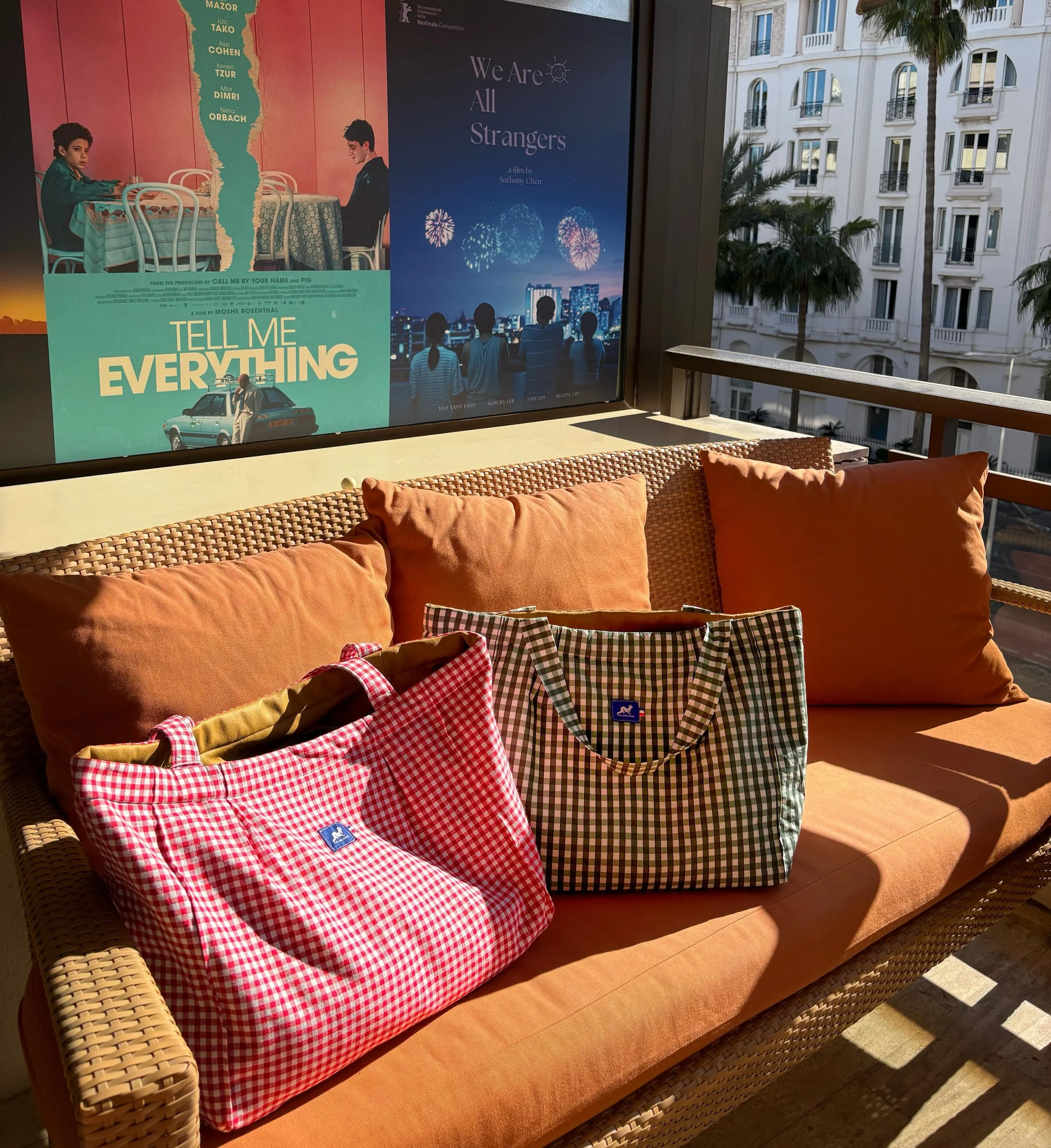 🎉 GIVEAWAY TIME 🎉

Follow us &amp; @la.petitebelette to win one of these beautiful bags to celebrate Cannes Film Festival 👜🎬✨

Comment ❤️ or 💚 for you favorite color!