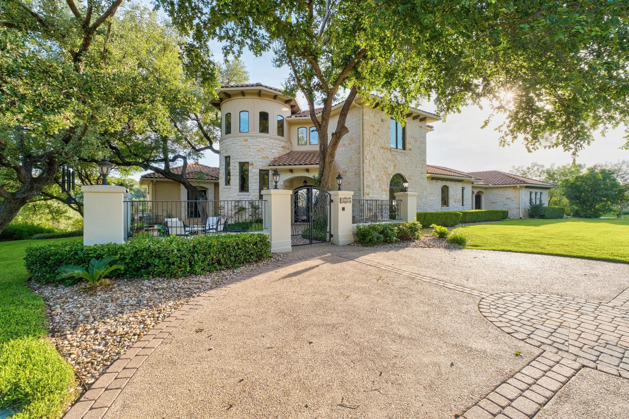 16005_Chateau_Avenue_0006.jpeg