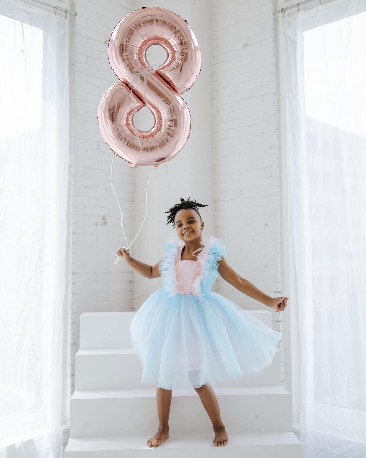 Birthday Princess✨! Capturing life milestones create beautiful memories that last forever! You can have your memories printed via your digital gallery delivered from each shoot too! This one is definitely a framer! 🖼 Ask us how!

📸: @andresophotogr