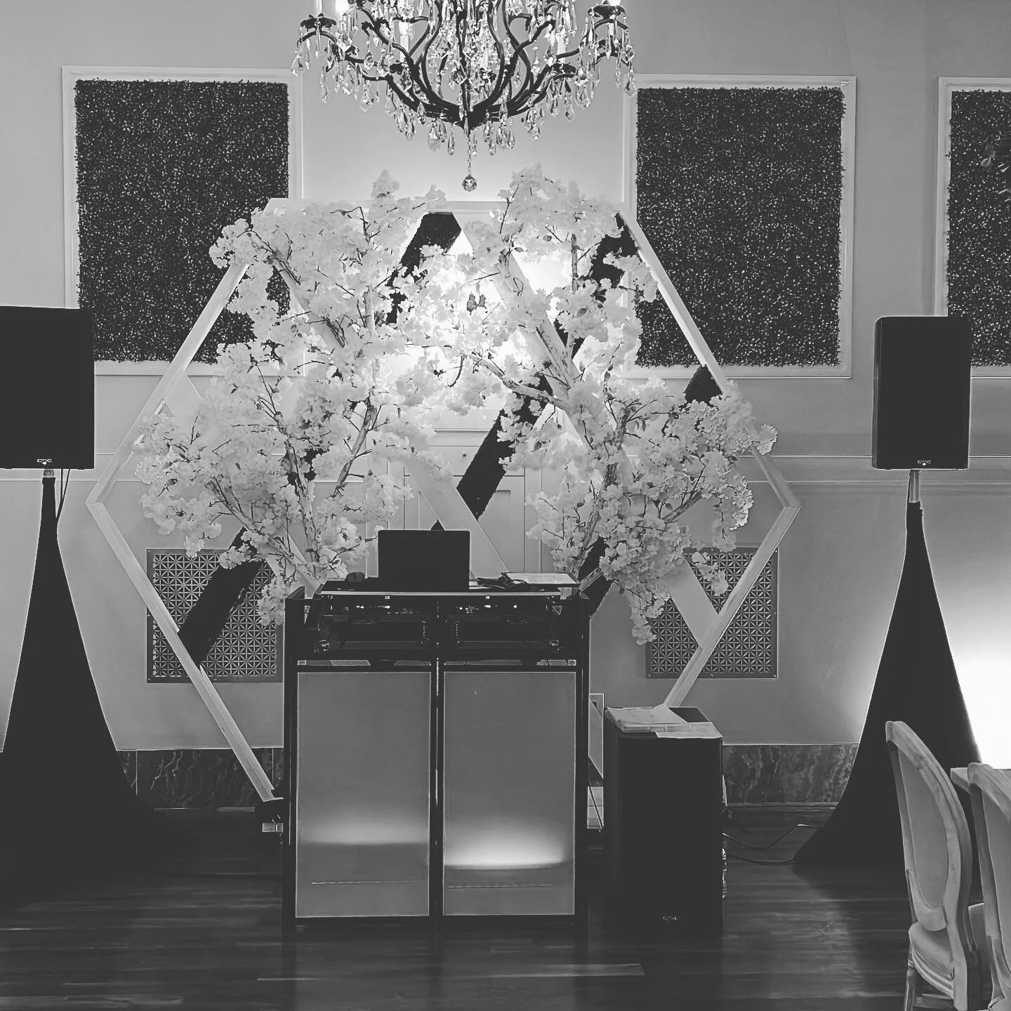 Getting ready to rock The Matthew&rsquo;s Wedding day #latintouchentertainment #ltdjs #_djlu #crystalballroom