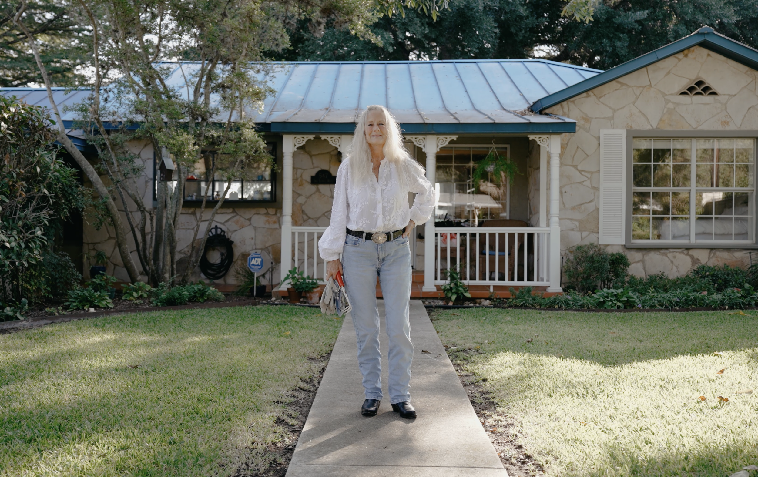 Tissue-sparing hip replacement patient in San Antonio | San Antonio Orthopaedic Specialists