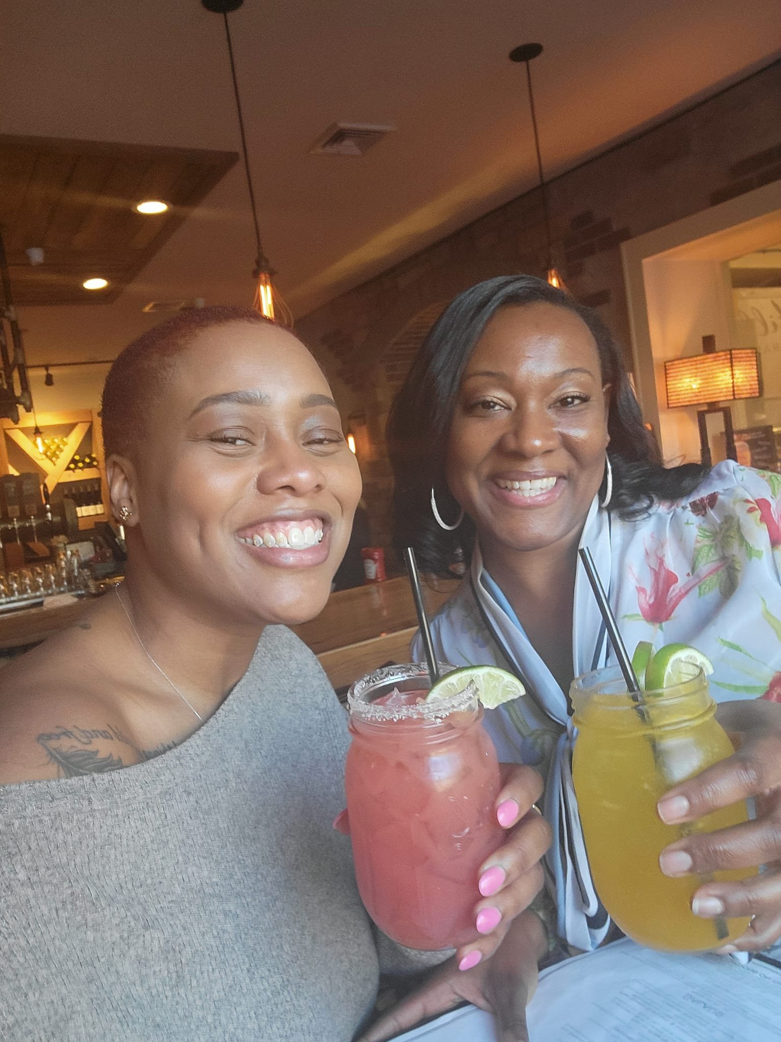 Finally got a chance to visit my #BNI sister Melinda Holmes in her neck of the woods. ✨️Need help with growing your business on #linkedinprofile that's your girl!!! You definitely want to get to know her! We had a blast at The Buck Hill Brewery. Grea